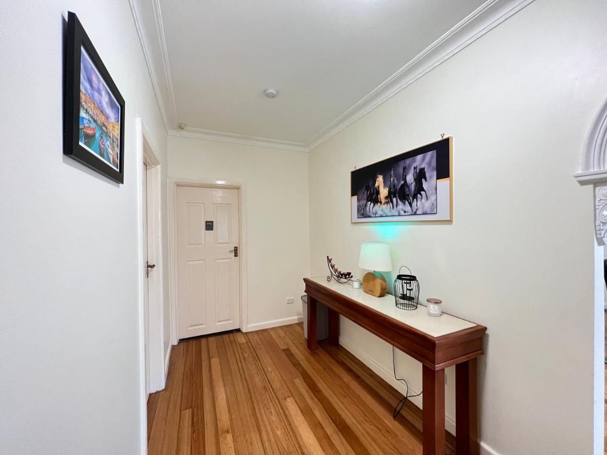 Cosy 4Br Home 15 Minutes Away From Melbourne Airport St Albans Extérieur photo