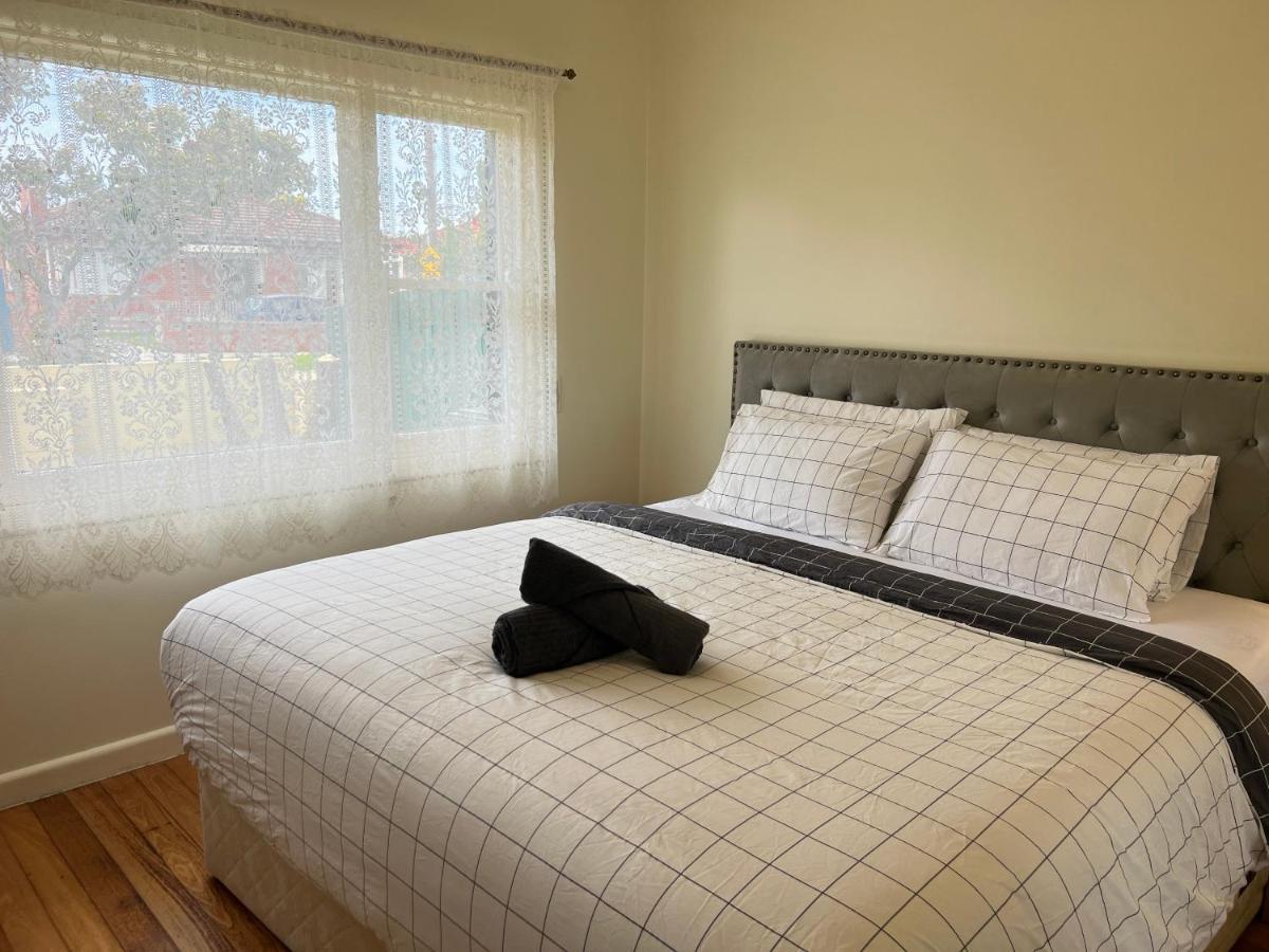 Cosy 4Br Home 15 Minutes Away From Melbourne Airport St Albans Extérieur photo